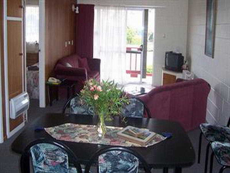 אואהמרו Alpine Motel מראה חיצוני תמונה