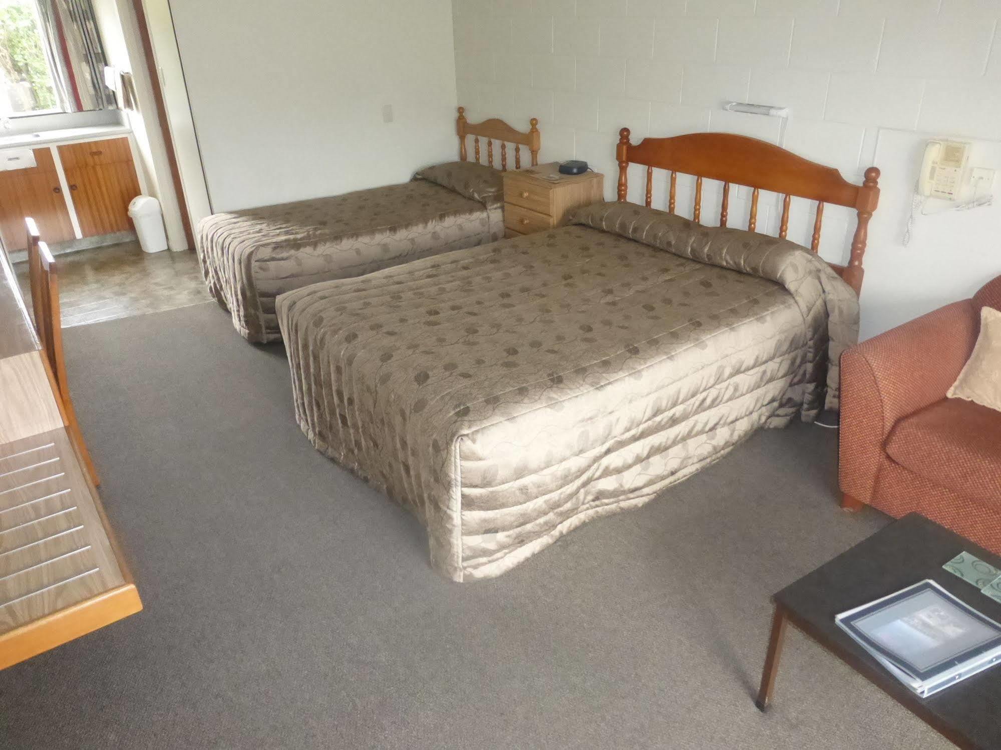 אואהמרו Alpine Motel מראה חיצוני תמונה